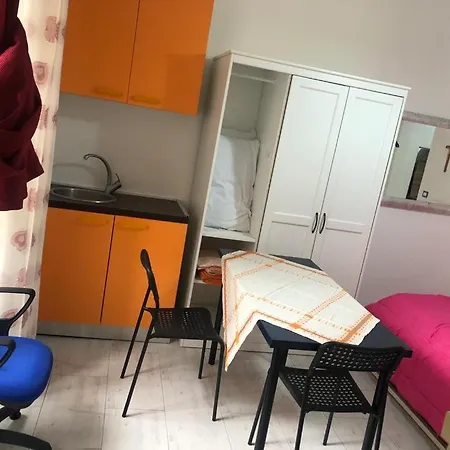 Otel Monolocale Full Optional-l I A B E L -centro Corso Italia *
