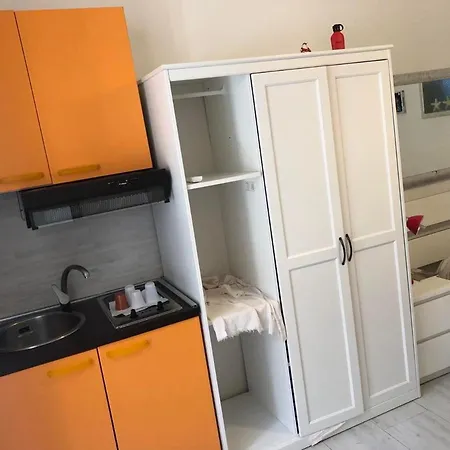 Monolocale Full Optional-l I A B E L -centro Corso Italia Otel