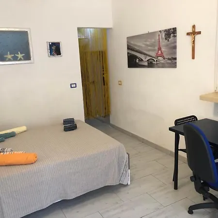 Monolocale Full Optional-l I A B E L -centro Corso Italia Otel